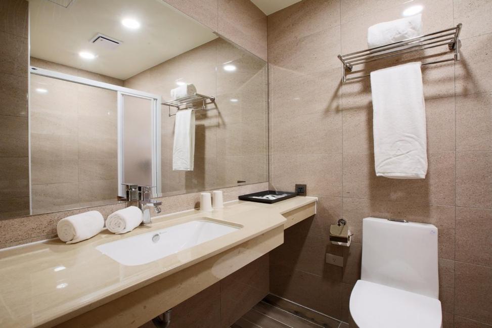 Hotel A Tajnan Kültér fotó