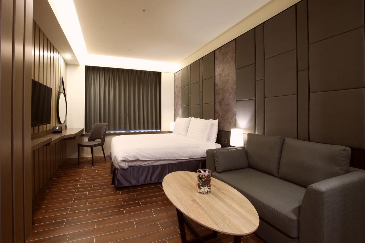 Hotel A Tajnan Kültér fotó